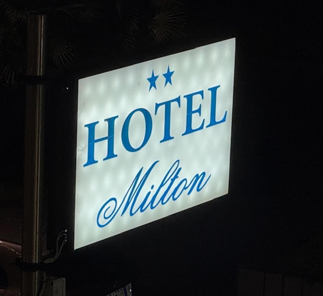 Hotel Ristorante Milton Varazze Esterno foto