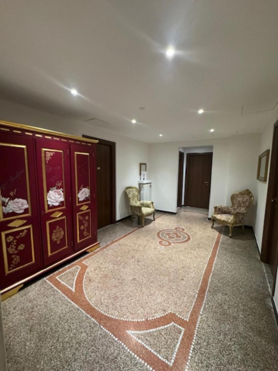 Hotel Ristorante Milton Varazze Esterno foto