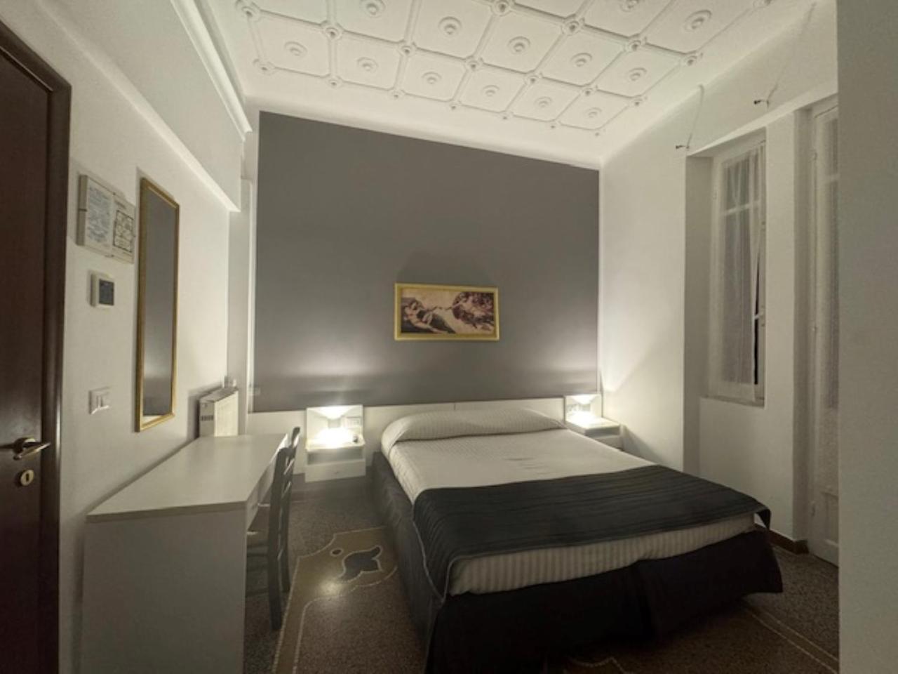Hotel Ristorante Milton Varazze Esterno foto