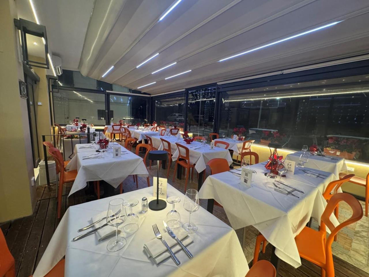 Hotel Ristorante Milton Varazze Esterno foto